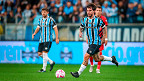 Grêmio informa lesões musculares em Iturbe e Nathan