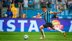 Convocado pela seleção uruguaia. Suárez considera permanecer no Grêmio em 2024; entenda