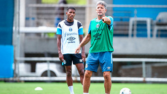 Grêmio trata renovação de Renato como prioridade para 2024. (Foto: Lucas Uebel / Grêmio FBPA)