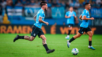 Nathan é alvo do Criciúma para 2024. (Foto: Lucas Uebel / Grêmio FBPA)