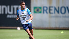 Veja o contrato e o salário de Gustavo Martins no Grêmio Veja o contrato e o salário de Gustavo Martins no Grêmio