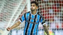Villasanti se torna um dos maiores artilheiros gringos da história do Grêmio