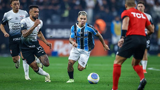 Grêmio reduz folha salarial em mais de R$ 4 milhões com saídas; entenda Grêmio reduz folha salarial em mais de R$ 4 milhões com saídas; entenda