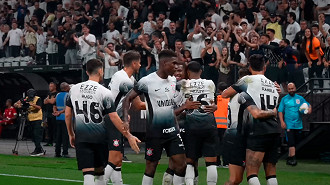 Qual a média de escanteios do Corinthians em 2025? 