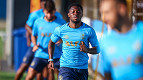 O salário e os detalhes do contrato de Francis Amuzu no Grêmio