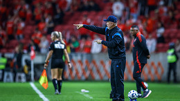 Grêmio tem grande lista de desfalques diante do Botafogo; Veja a provável escalação Grêmio tem grande lista de desfalques diante do Botafogo; Veja a provável escalação