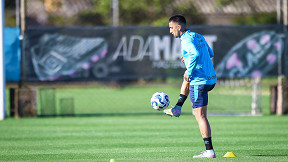 Ele me tirou sem dar explicação, diz Kike Oliveira sobre treinador do Grêmio