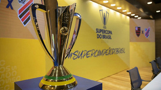 Supercopa do Brasil 1990: Por que o Grêmio nunca havia recebido a taça da conquista? Supercopa do Brasil 1990: Por que o Grêmio nunca havia recebido a taça da conquista?