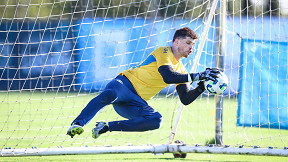 Grêmio acelera recuperação de Tiago Volpi e define data para o retorno do goleiro Grêmio acelera recuperação de Tiago Volpi e define data para o retorno do goleiro