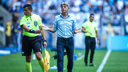 Renato quer voltar ao Grêmio no próximo ano, diz jornalista Renato quer voltar ao Grêmio no próximo ano, diz jornalista