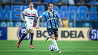 Mano Menezes revela condição de Arthur após substituição em Grêmio x São Paulo