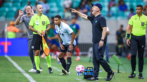 Técnico do Grêmio detona atuação contra o Bahia: não entregou nada Técnico do Grêmio detona atuação contra o Bahia: não entregou nada