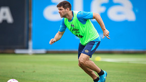 Torcida perde a paciência e pede saída de ídolo do time do Grêmio Torcida perde a paciência e pede saída de ídolo do time do Grêmio