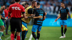 Camisa 10 do Grêmio pode ser o primeiro a deixar o clube em 2026; entenda Camisa 10 do Grêmio pode ser o primeiro a deixar o clube em 2026; entenda