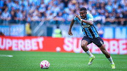 Por que o Grêmio decidiu renovar com Edenílson? Entenda