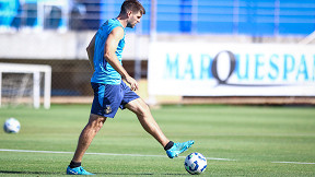 Mano Menezes revela porque Kannemann não jogou pelo Grêmio contra o Botafogo