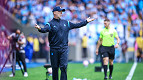 Técnico campeão da Libertadores e mais um são oferecidos ao Grêmio, diz portal Técnico campeão da Libertadores e mais um são oferecidos ao Grêmio, diz portal