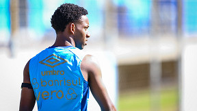 Grêmio deve ter jovens da base no grupo contra o Sport, pelo Brasileirão 