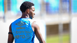 Grêmio deve ter jovens da base no grupo contra o Sport, pelo Brasileirão Grêmio deve ter jovens da base no grupo contra o Sport, pelo Brasileirão