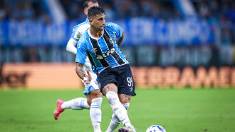 Atacante do Grêmio presta depoimento em investigação de narcotráfico; entenda Atacante do Grêmio presta depoimento em investigação de narcotráfico; entenda