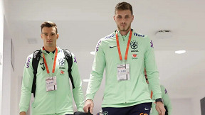 URGENTE: goleiro de Seleção entra na mira do Grêmio; veja