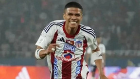 Grêmio bate o martelo e fecha compra de José Enamorado Grêmio bate o martelo e fecha compra de José Enamorado