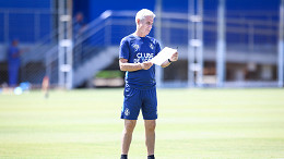 Técnico do Grêmio explica escalações de Tiaguinho e Roger no time titular