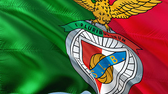 Benfica entra na briga por meia desejado pelo Grêmio Benfica entra na briga por meia desejado pelo Grêmio