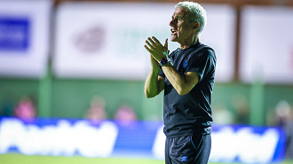 Com grandes mudanças, veja a provável escalação do Grêmio para enfrentar o São José