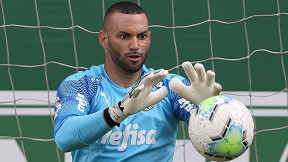 Grêmio fecha com Weverton e aguarda o Palmeiras, diz jornalista