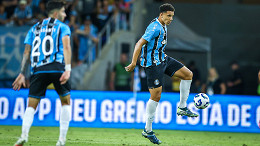 Grêmio acerta renovação de contrato com zagueiro