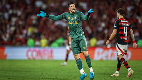 Grêmio negocia rescisão de contrato com Tiago Volpi; veja