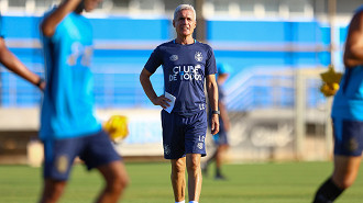 Últimas notícias do Grêmio: preparação para enfrentar o Juventude, volante do Racing na mira e mais