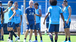 Grêmio se reapresenta visando duelo contrao São Paulo pelo Brasileirão