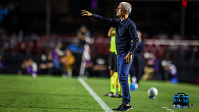 Luís Castro assume responsabilidade por derrota para o São Paulo; veja tudo que foi dito