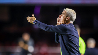 Após derrota para o São Paulo, dirigente do Grêmio defende trabalho de Luís Castro Após derrota para o São Paulo, dirigente do Grêmio defende trabalho de Luís Castro