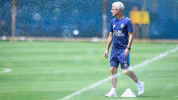 Contestado, titular do Grêmio perde vaga e não deve enfrentar o Juventude