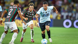 Atacante contestado pela torcida completa um ano sem gols pelo Grêmio