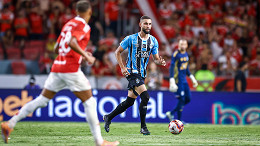 Detonado pela torcida, zagueiro deve ser reforço do Grêmio contra o Juventude