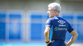 Grêmio deve ter desfalque de peso para enfrentar o Atlético-MG; veja a provável escalação Grêmio deve ter desfalque de peso para enfrentar o Atlético-MG; veja a provável escalação