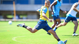 Atlético-MG tenta tirar centroavante do Grêmio; veja Atlético-MG tenta tirar centroavante do Grêmio; veja