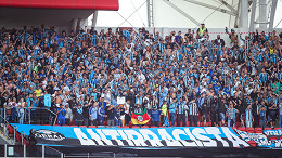 Torcedores do Grêmio detonam site da venda de ingressos para o GreNal 451; entenda