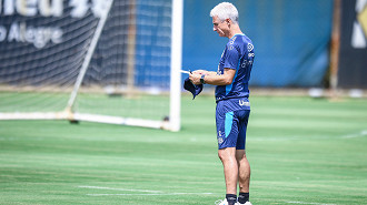 Sem titular importante, Grêmio divulga relacionados para enfrentar o RB Bragantino na Arena Sem titular importante, Grêmio divulga relacionados para enfrentar o RB Bragantino na Arena