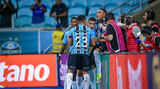 Carlos Vinicius é responsável por 42% dos gols do Grêmio desde sua estreia no Brasileirão Carlos Vinicius é responsável por 42% dos gols do Grêmio desde sua estreia no Brasileirão
