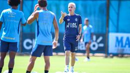 Grêmio deve ter força total no ataque para enfrentar a Chapecoense; veja Grêmio deve ter força total no ataque para enfrentar a Chapecoense; veja