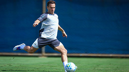 Luís Castro ganha reforço de peso; veja a provável escalação do Grêmio para enfrentar o Vasco Luís Castro ganha reforço de peso; veja a provável escalação do Grêmio para enfrentar o Vasco