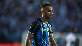 Jornalista revela novo salário de Braithwaite no Grêmio a partir de agosto
