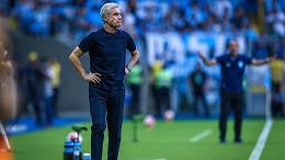 Luís Castro tem aproveitamento menor do que o de Quinteros no Grêmio; veja Luís Castro tem aproveitamento menor do que o de Quinteros no Grêmio; veja