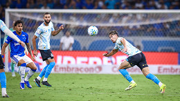 Grêmio pode ficar ainda mais perto da zona de rebaixamento neste domingo (19); veja