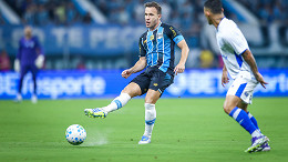 A condição imposta por clube italiano para contratar Arthur